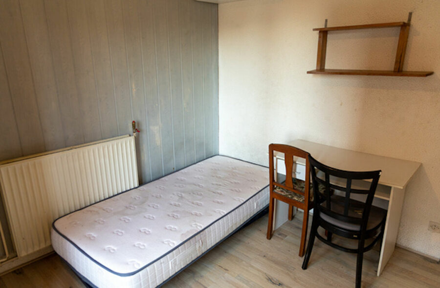 EXCLUSIVITE : 4 CHAMBRES DE BONNE PROCHE GARE