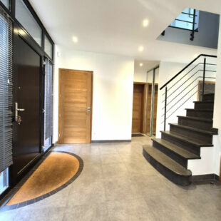 Pavillon secteur prisé 200m²