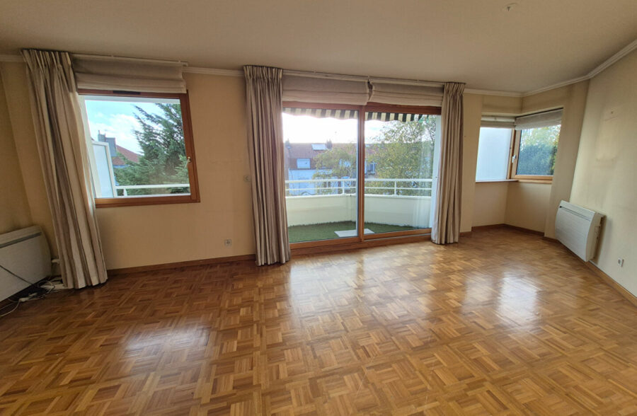 Croix Barbieux, appartement  2 chambres, terrasse, parking, garage