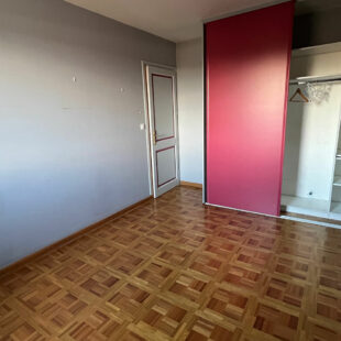 Croix Barbieux, appartement  2 chambres, terrasse, parking, garage