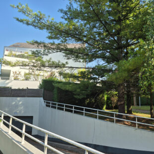 Croix Barbieux, appartement  2 chambres, terrasse, parking, garage