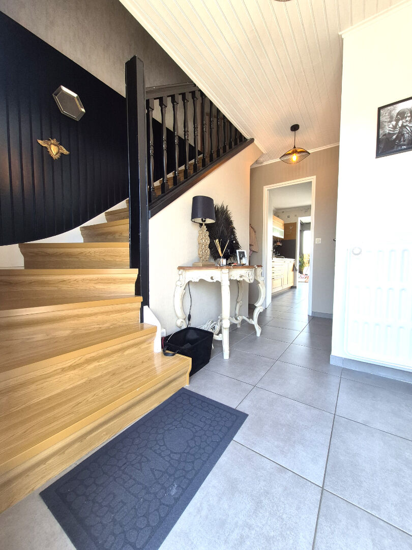 Maison Cambrai 8 pièce(s) 105 m2 &nbsp;Sous compromis&nbsp;