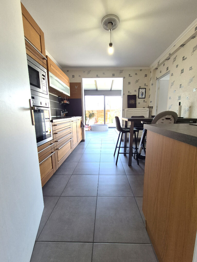 Maison Cambrai 8 pièce(s) 105 m2 &nbsp;Sous compromis&nbsp;