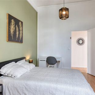 Appartement T4  à vendre !!Coeur de la ville en face de la mairie !!