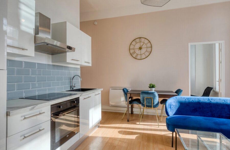 Appartement T4  à vendre !!Coeur de la ville en face de la mairie !!