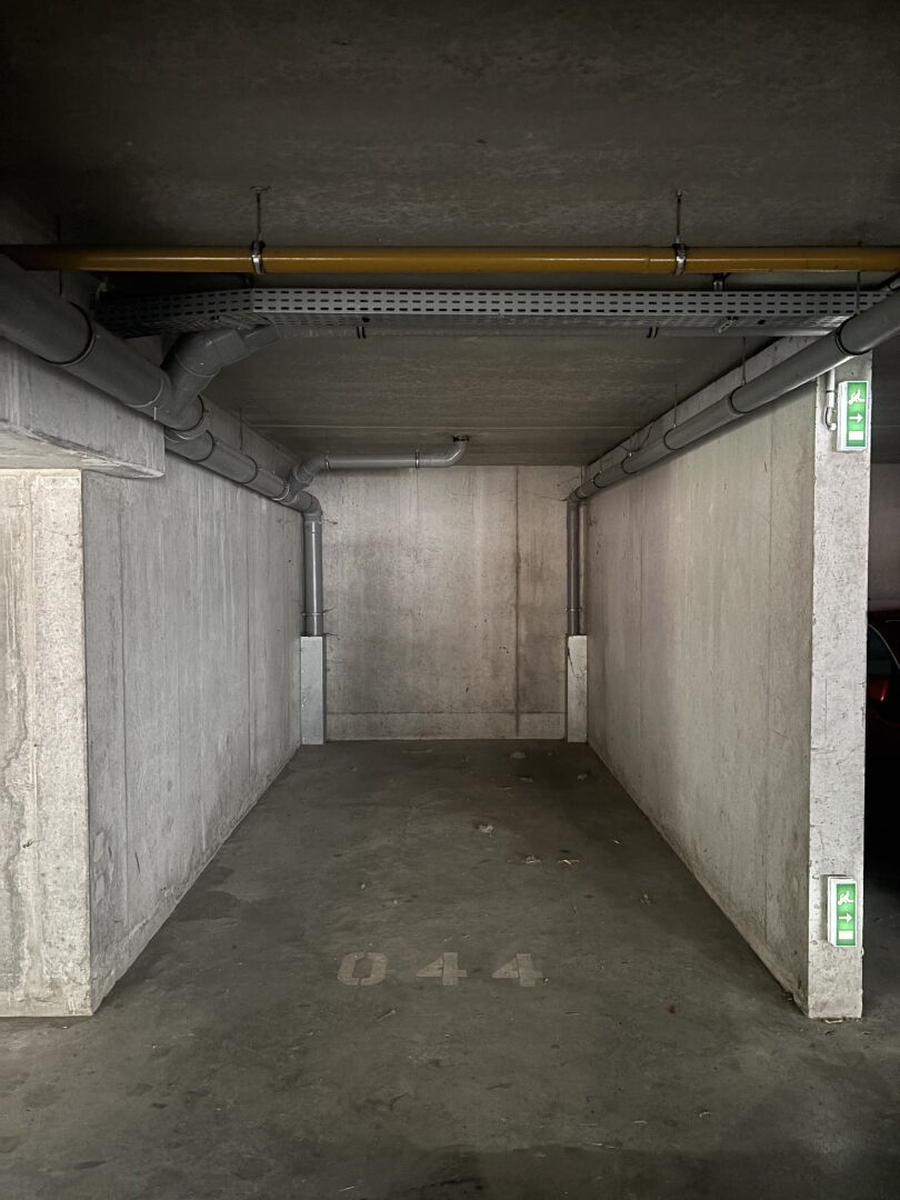 PLACE DE PARKING – LILLE MOULINS, RUE ALAIN DE LILLE