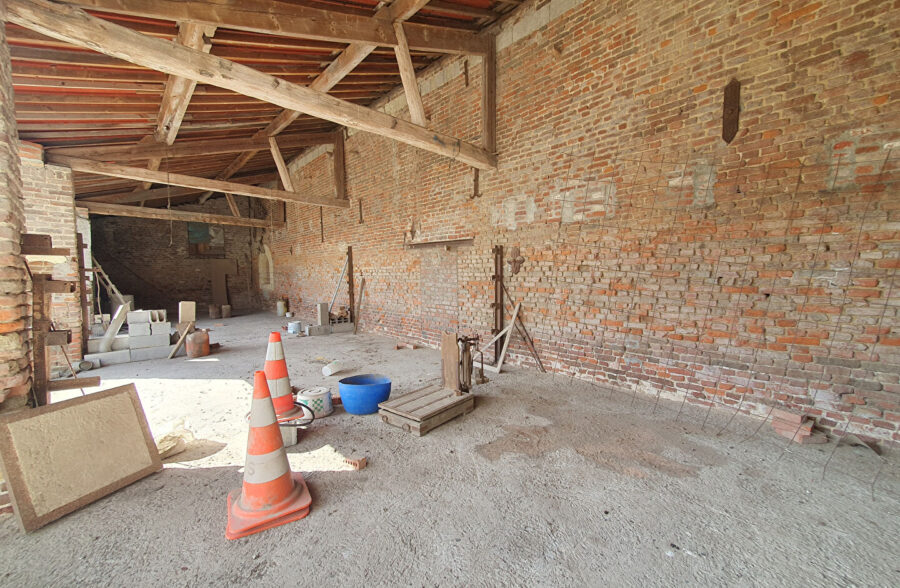 Corps de Ferme , multiples possibilités !