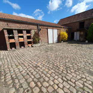 Corps de Ferme , multiples possibilités !