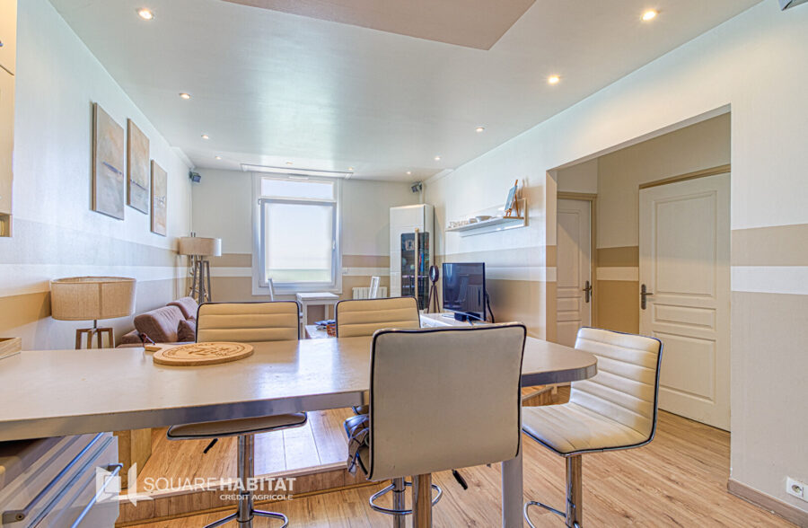 APPARTEMENT FACE MER