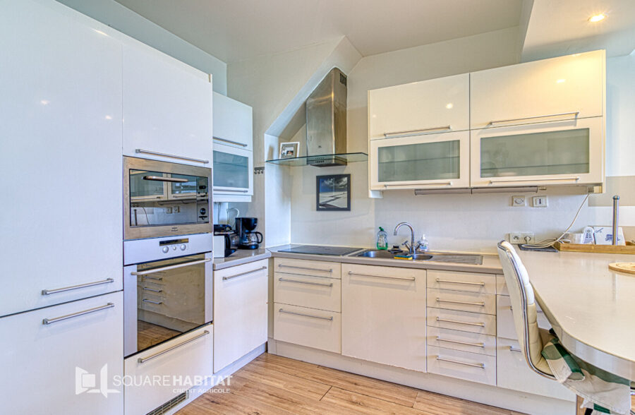 APPARTEMENT FACE MER