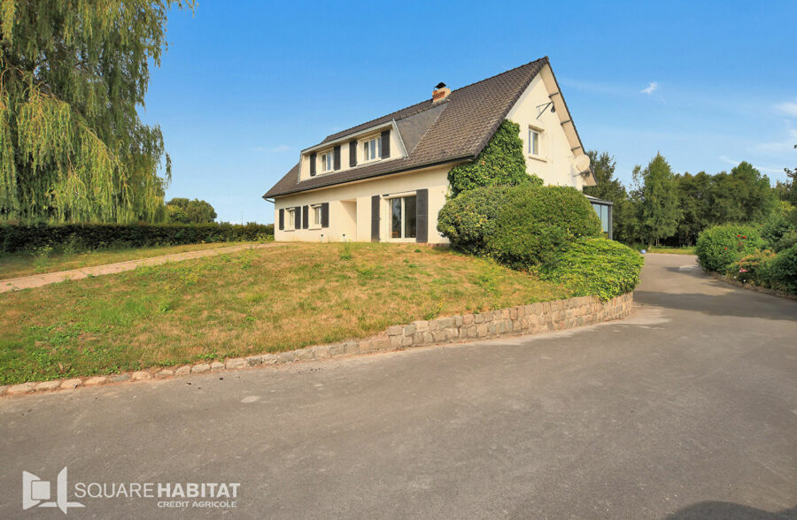 Maison Lillers 7 chambres jardin sous sol complet et dépendances