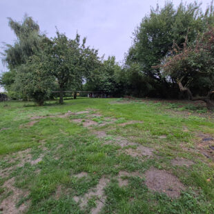 HERGNIES Terrain constructible de 1300m²