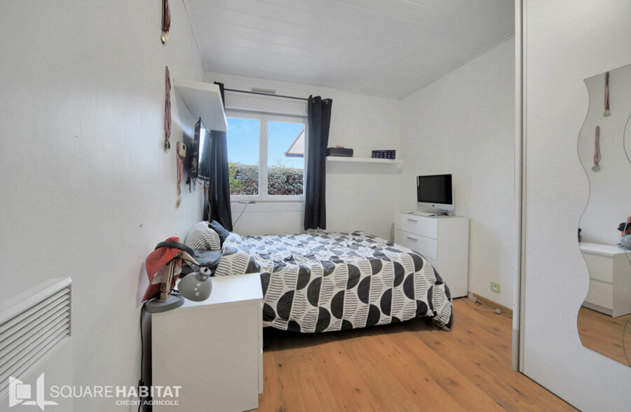 Plain pied individuel 4 chambres, jardin, garages