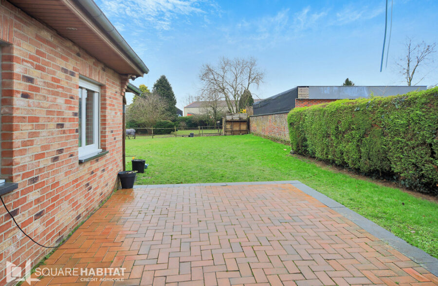 Plain pied individuel 4 chambres, jardin, garages