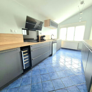 Maison semi-individuelle – 3 chambres -beaux volumes – Illies