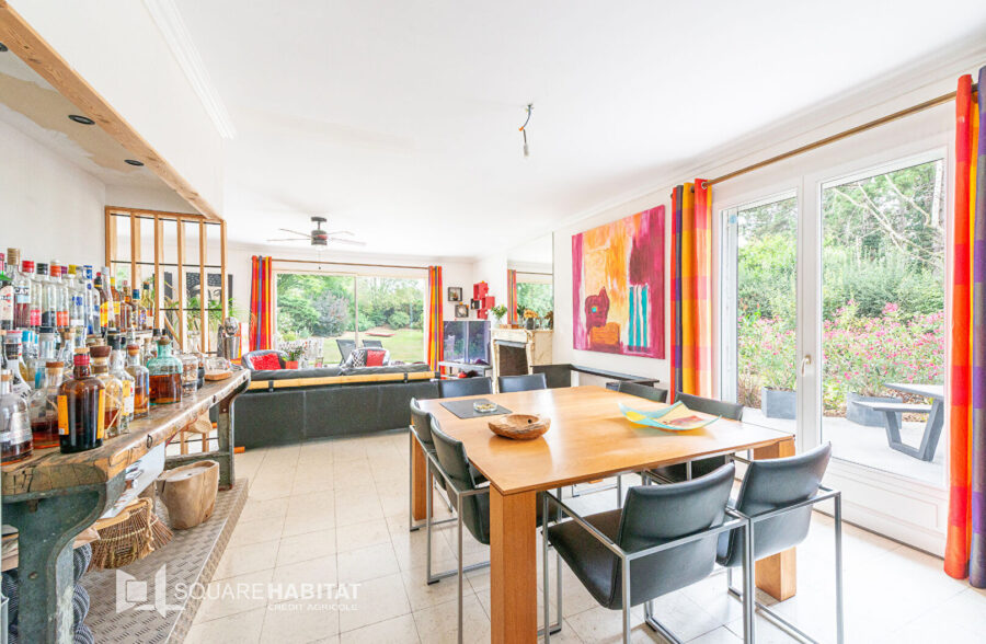 PLAIN PIED DE 160 M² AVEC SOUS SOL COMPLET