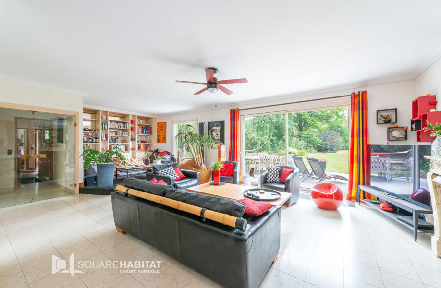 PLAIN PIED DE 160 M² AVEC SOUS SOL COMPLET