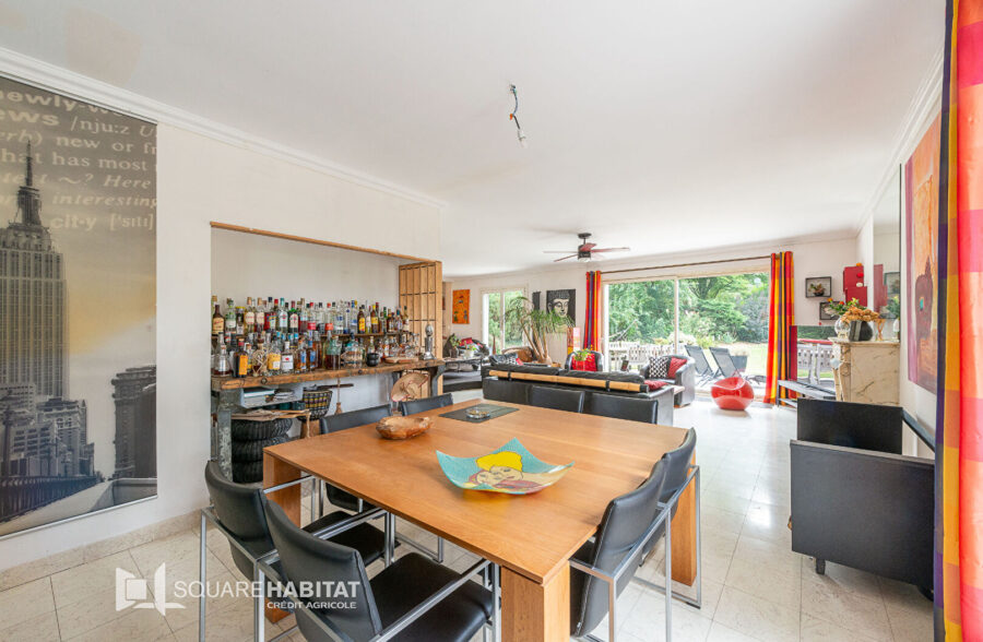 PLAIN PIED DE 160 M² AVEC SOUS SOL COMPLET