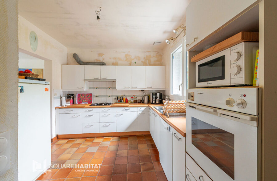 PLAIN PIED DE 160 M² AVEC SOUS SOL COMPLET