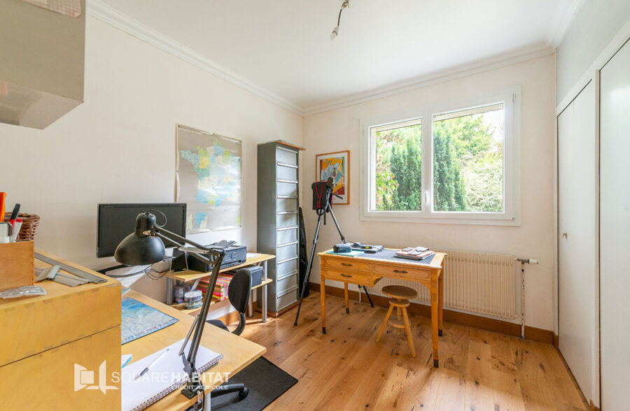 PLAIN PIED DE 160 M² AVEC SOUS SOL COMPLET