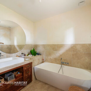 PLAIN PIED DE 160 M² AVEC SOUS SOL COMPLET