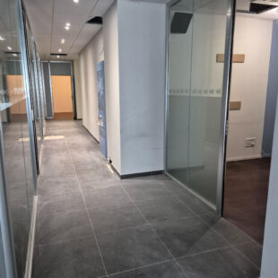 Local commercial Lens 319 m2