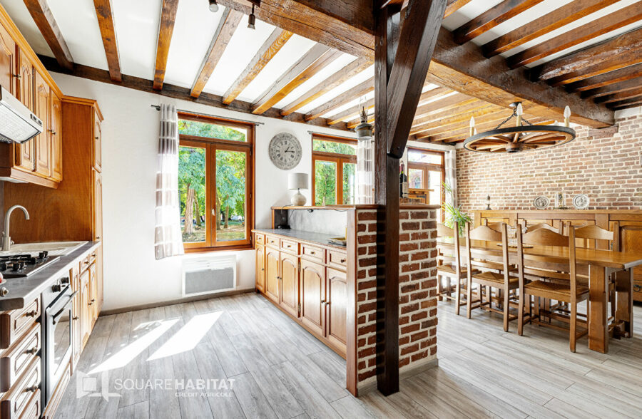 EXCLUSIVISITE VIEUX LILLE : APPARTEMENT TYPE 4  EN DUPLEX A PROXIMITE DIRECT DE LA PLACE DE BETTIGNIES