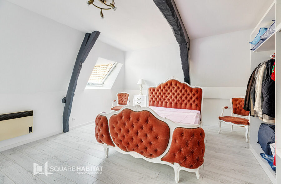 EXCLUSIVISITE VIEUX LILLE : APPARTEMENT TYPE 4  EN DUPLEX A PROXIMITE DIRECT DE LA PLACE DE BETTIGNIES