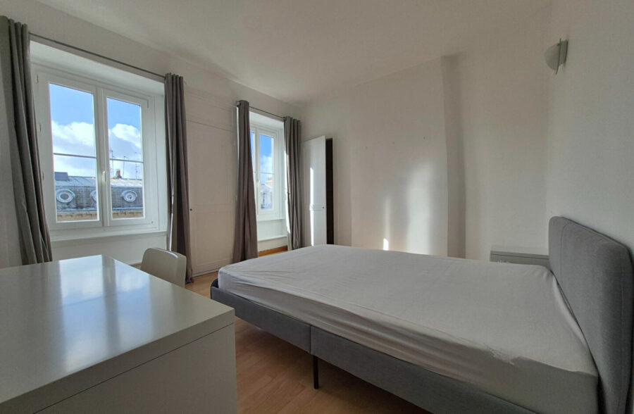 LILLE CENTRE & GARES – BEAU T2 DE 43M² EN PARFAIT ETAT &nbsp;Sous compromis&nbsp;