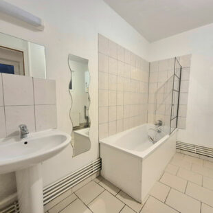 Maison Conde Sur L Escaut 6 pièce(s) 90 m2