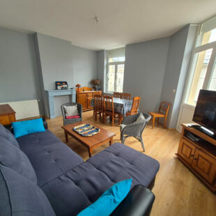 T3 avec balcon – Plage et commerces