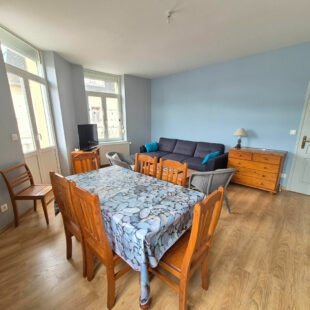 T3 avec balcon – Plage et commerces