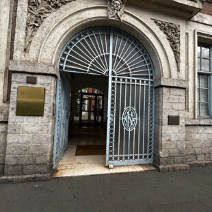 Local professionnel vieux Lille