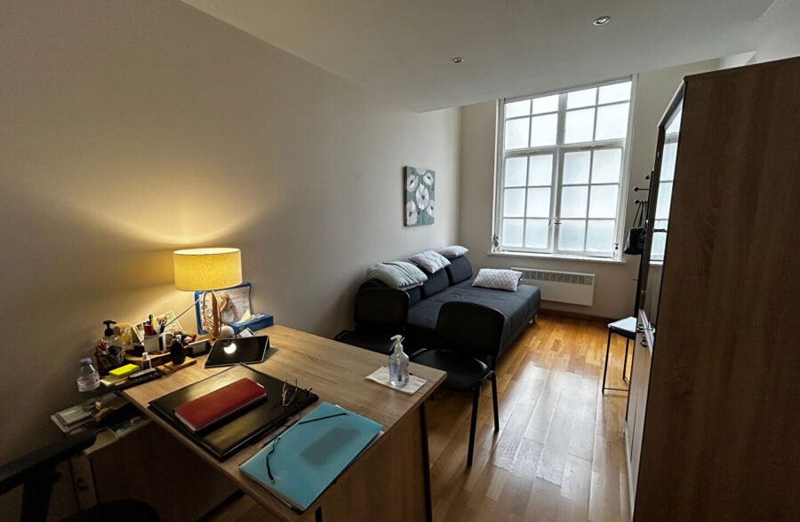 Local professionnel vieux Lille