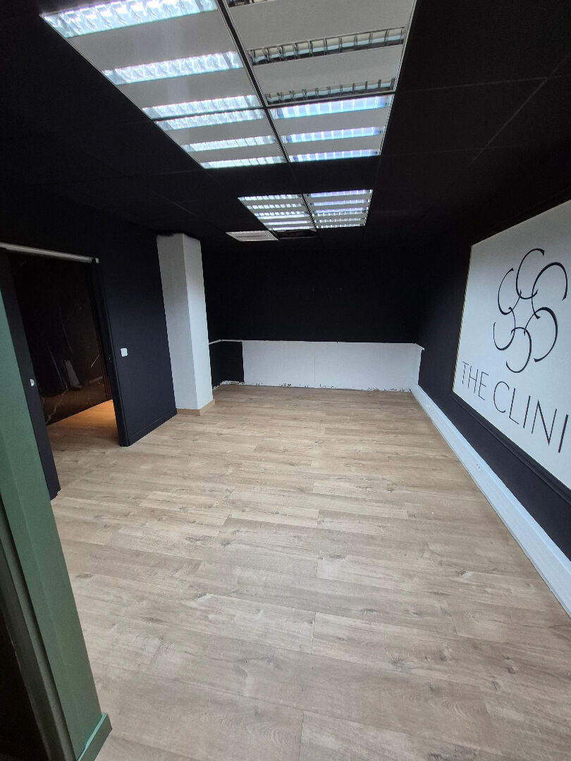 Local commercial 185m²