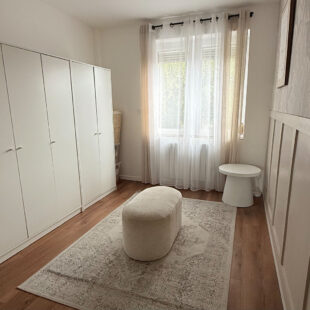 Maison INDIVIDUELLE sur 400 m² de parcelle.