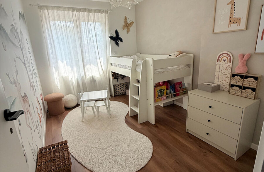 Maison INDIVIDUELLE sur 400 m² de parcelle.