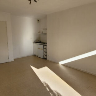 LILLE VAUBAN T2 + Balcon et parking