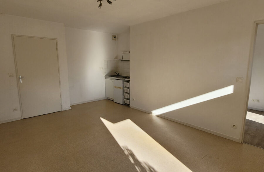 LILLE VAUBAN T2 + Balcon et parking