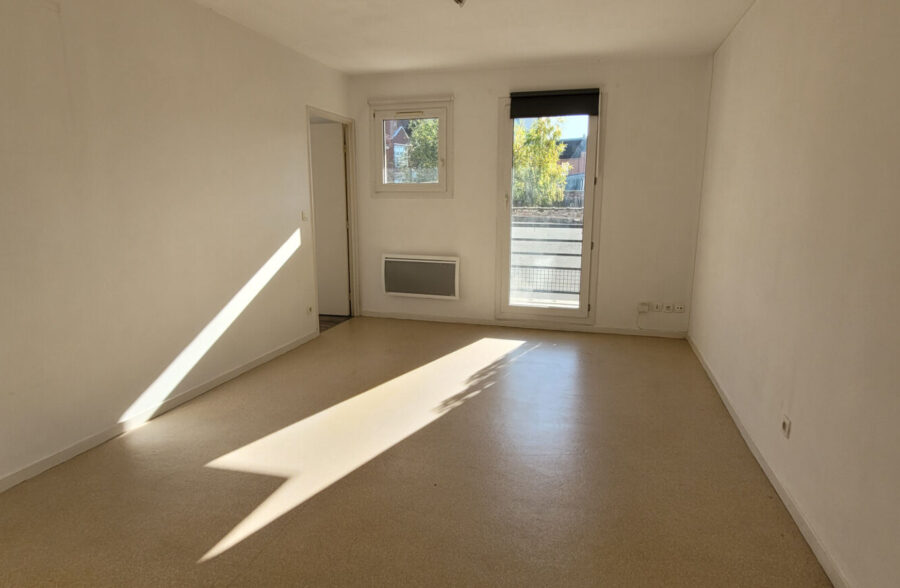 LILLE VAUBAN T2 + Balcon et parking