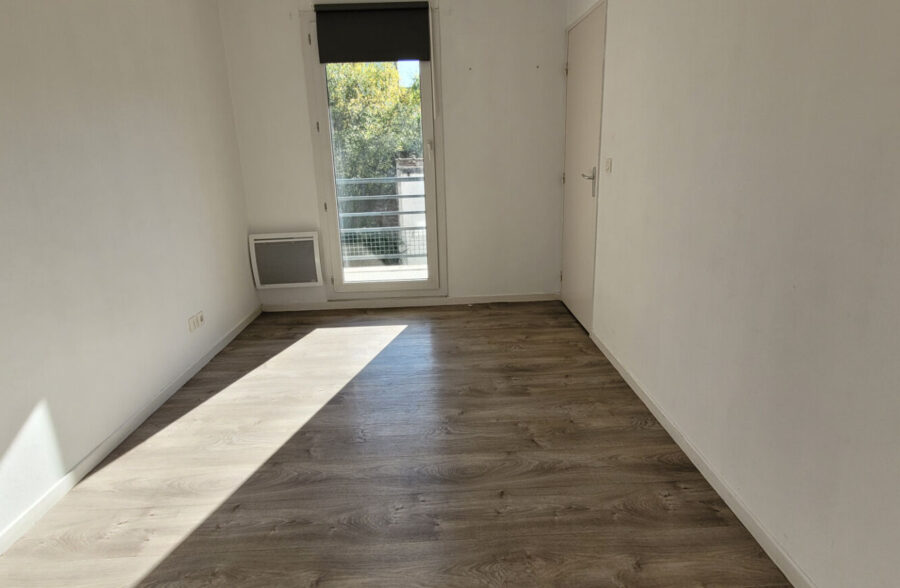 LILLE VAUBAN T2 + Balcon et parking