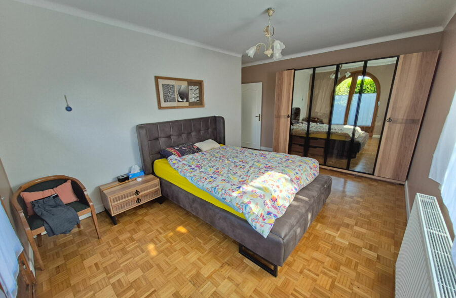 Maison INDIVIDUELLE se Semi Plain Pied, sous-sol, garage,jardin