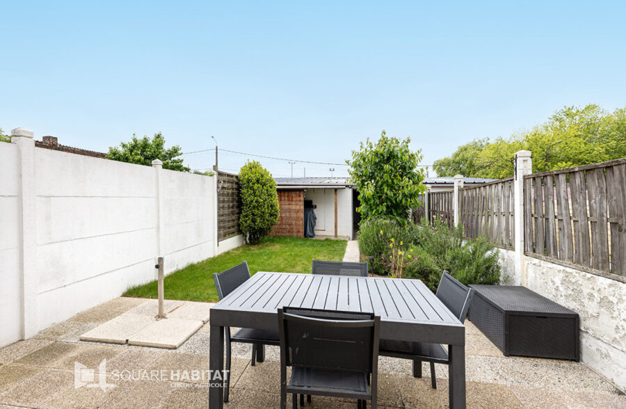 Maison lumineuse 3 chambres et bureau, jardin, garage 50m²