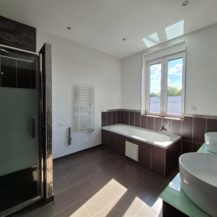 Maison Familiale Croix Centre, Proche Tram et Métro