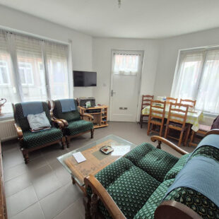 LILLE WAZEMMES: Maison entièrement rénovée 2 chambres