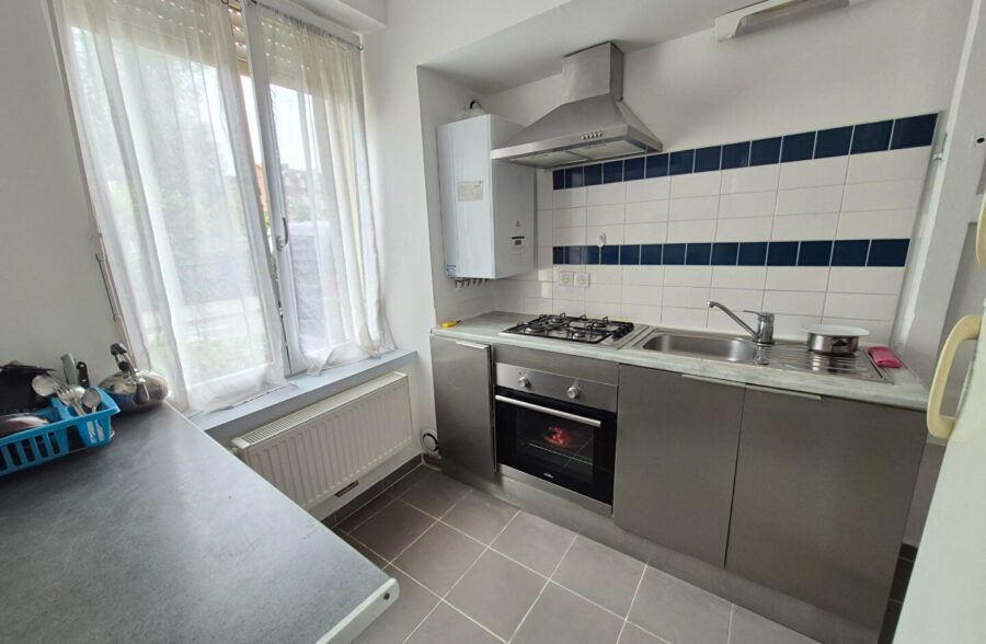 LILLE WAZEMMES: Maison entièrement rénovée 2 chambres