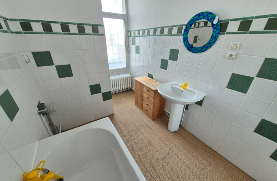 Secteur GAMBETTA – T2  de 66,86 m² avec cave possibilité achat garage en supplément