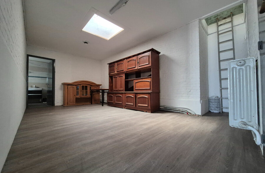 immeuble de rapport – 240 m² habitables avec cour, garage et terrain