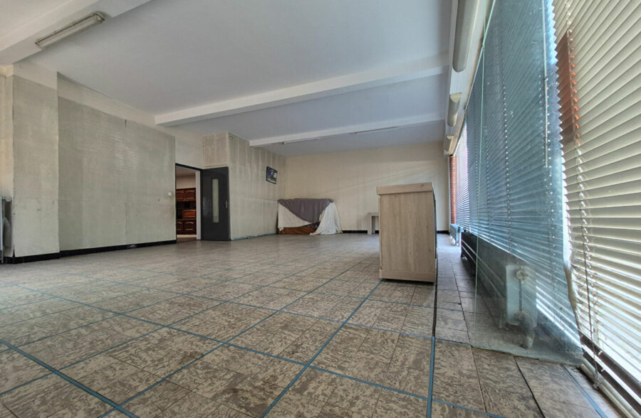 immeuble de rapport – 240 m² habitables avec cour, garage et terrain