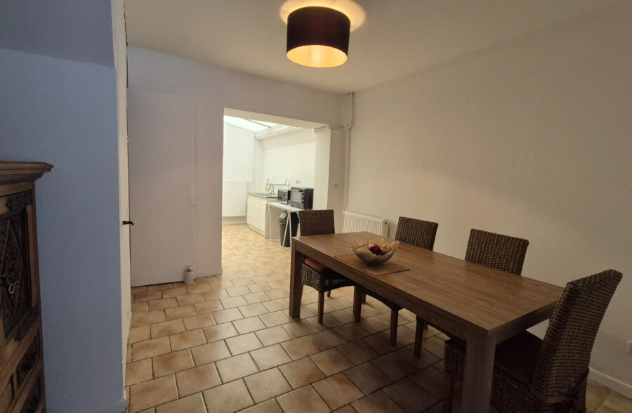 Maison familiale 4 chambres – Proche écoles, commerces et transports